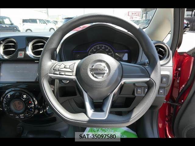 Nissan NOTE 2019-04 305462-3