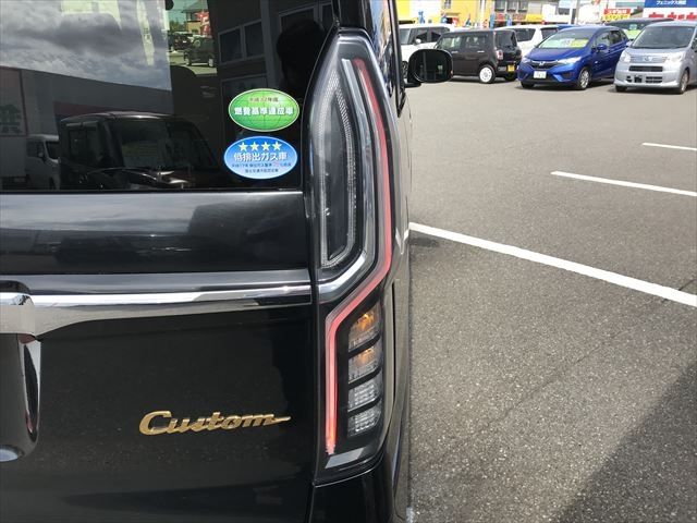 Honda N BOX CUSTOM 2018-08 11055-5