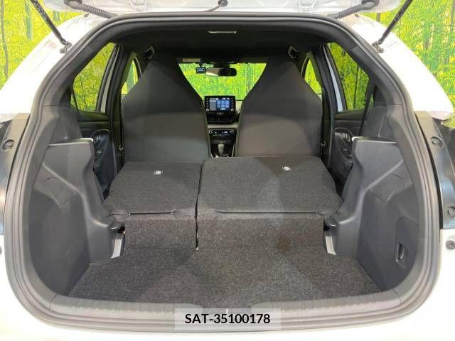 Toyota YARIS 2023-06 371475-11