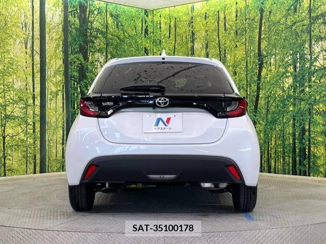 Toyota YARIS 2023-06 371475-15