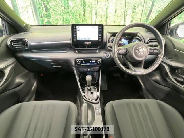 Toyota YARIS 2023-06 371475-1