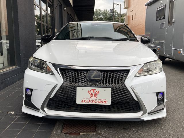 Lexus CT 2011-01 19958-7