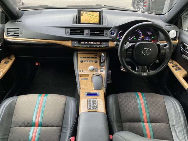Lexus CT 2011-01 19958-1