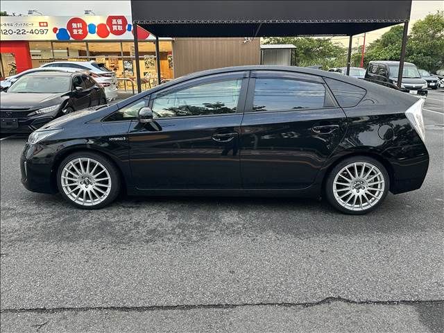 Toyota PRIUS 2012-04 9331-15