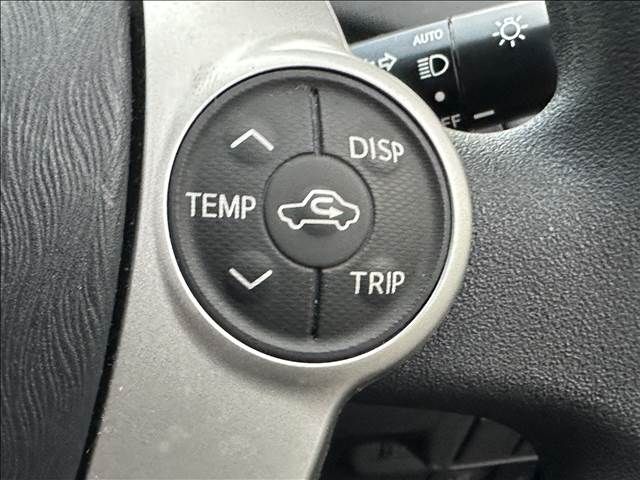 Toyota PRIUS 2012-04 9331-6