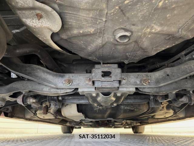 Mazda PREMACY 2012-06 326812-19