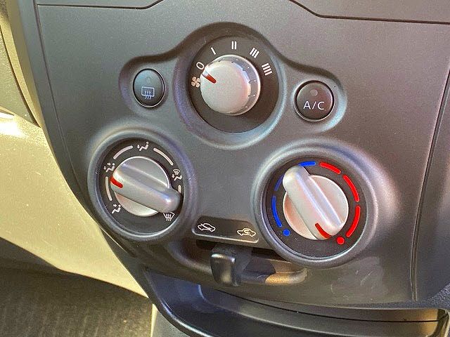 Nissan NOTE 2018-11 182594-14