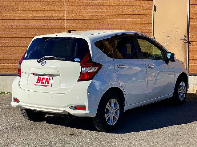 Nissan NOTE 2018-11 182594-2