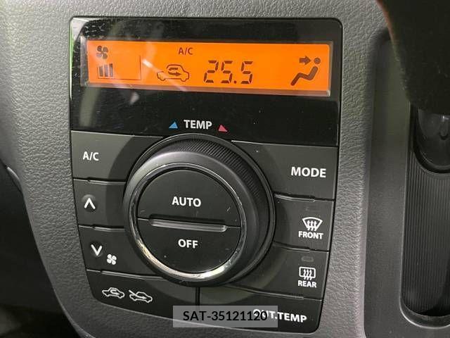 Suzuki SPACIA 2013-06 312129-6