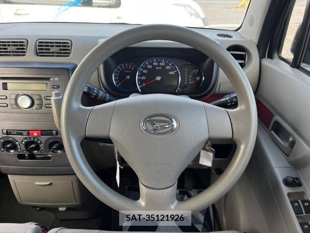 Daihatsu MOVE CONTE 2013-03 256331-11