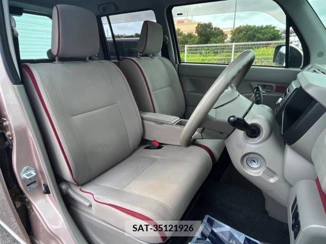 Daihatsu MOVE CONTE 2013-03 256331-8