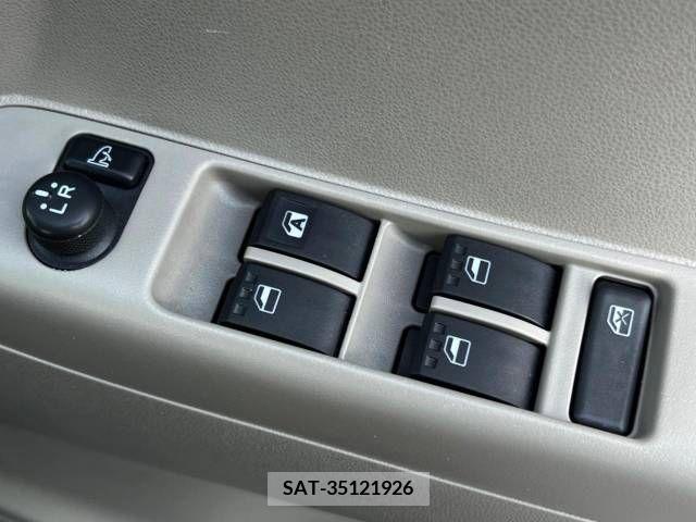 Daihatsu MOVE CONTE 2013-03 256331-7