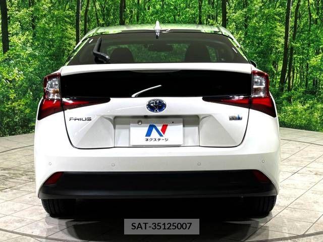Toyota PRIUS 2019-08 298211-15