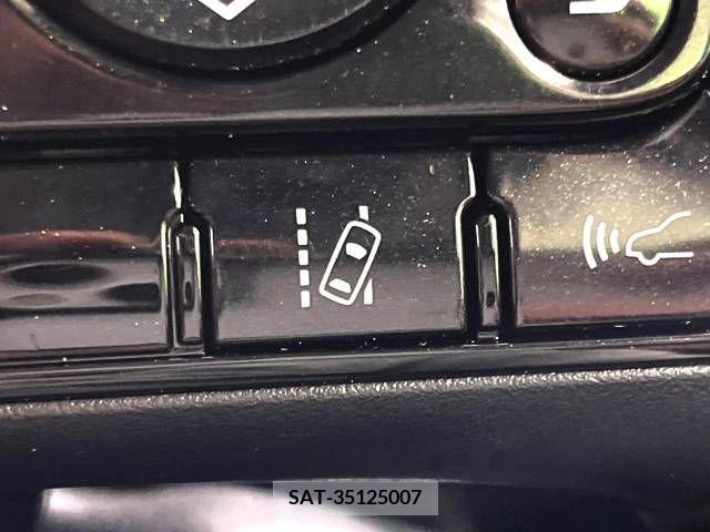 Toyota PRIUS 2019-08 298211-5