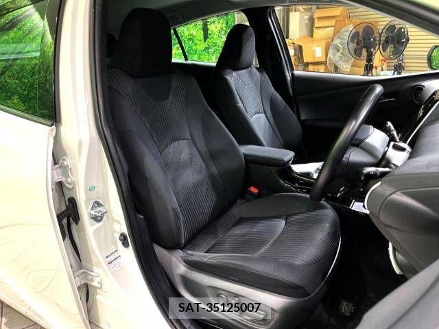 Toyota PRIUS 2019-08 298211-9