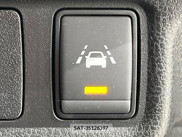 Nissan NOTE 2017-12 336007-6