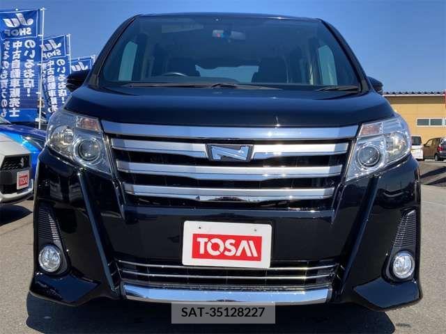 Toyota NOAH 2014-10 232611-4
