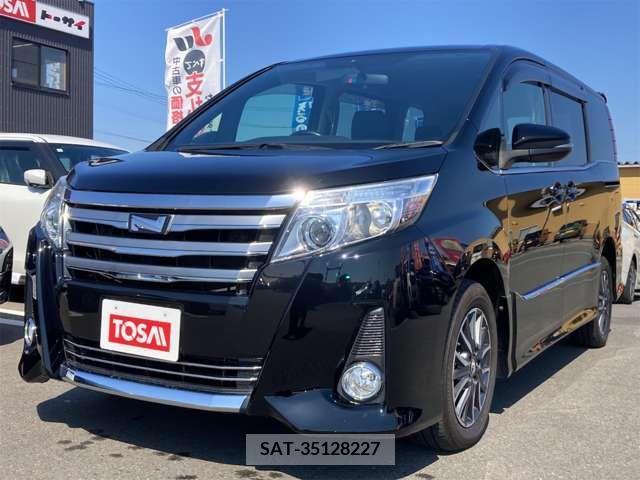 Toyota NOAH 2014-10 232611-3