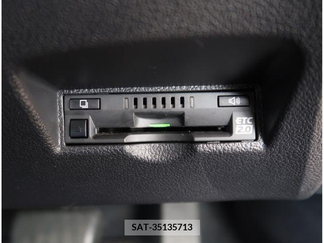 Toyota PRIUS 2019-04 384557-18