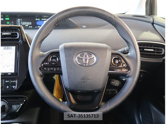 Toyota PRIUS 2019-04 384557-12
