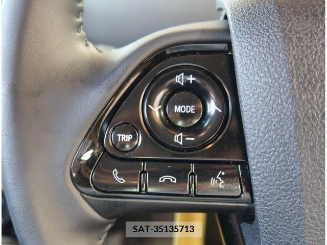 Toyota PRIUS 2019-04 384557-14