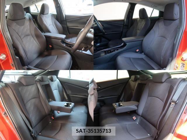 Toyota PRIUS 2019-04 384557-3