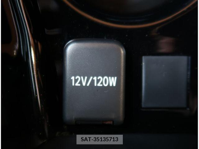 Toyota PRIUS 2019-04 384557-28