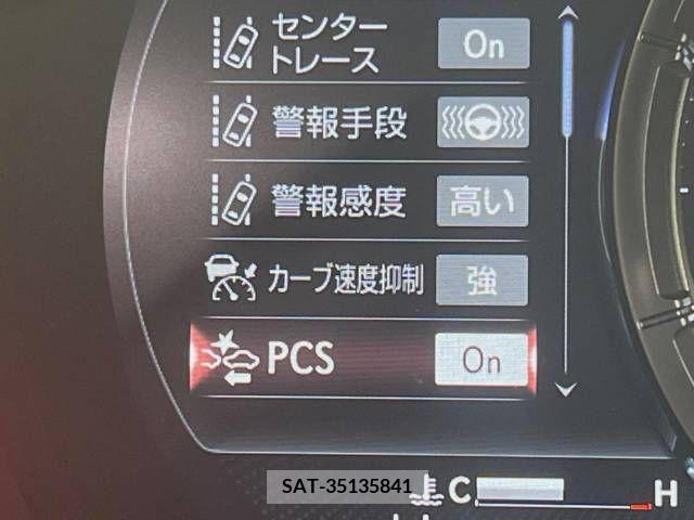 Lexus IS 2022-08 304439-7