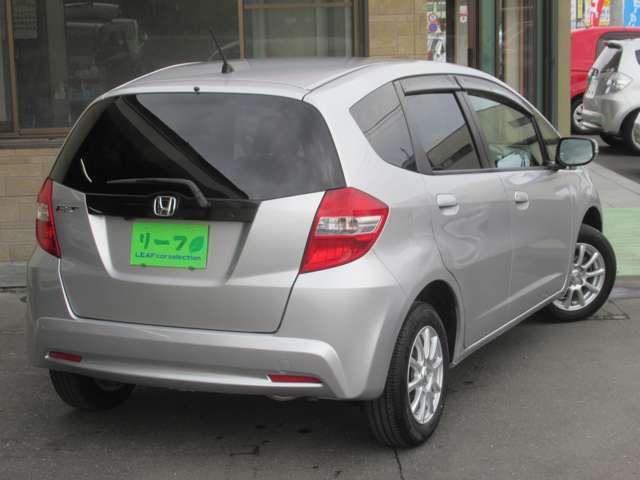 Honda FIT 2012-03 195428-1