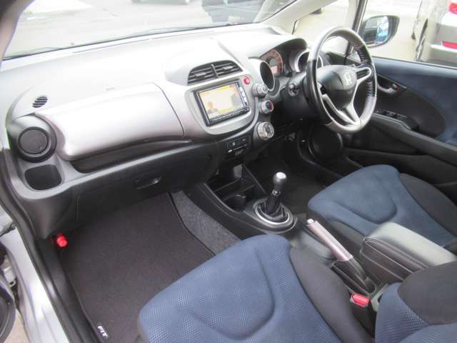 Honda FIT 2012-03 195428-14
