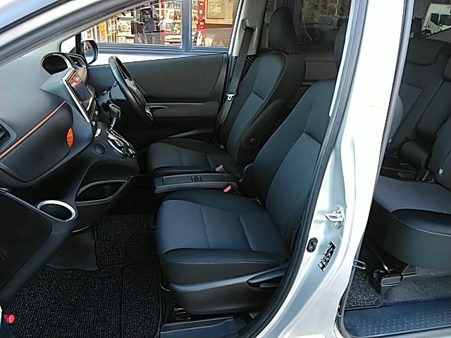 Toyota SIENTA 2019-11 194389-5