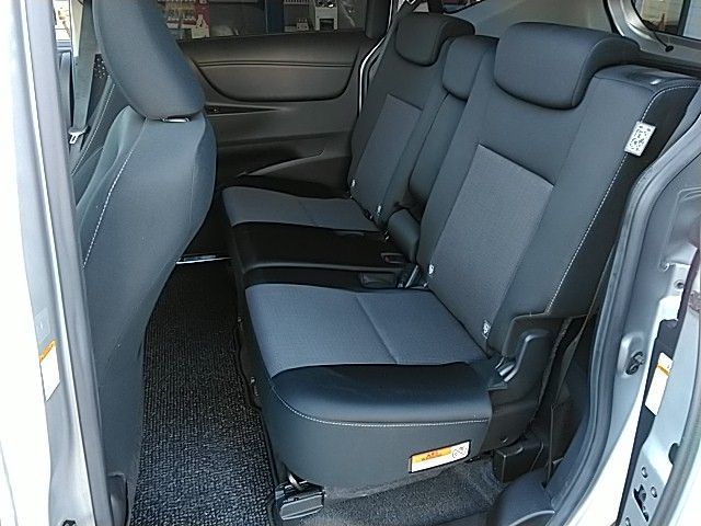 Toyota SIENTA 2019-11 194389-6