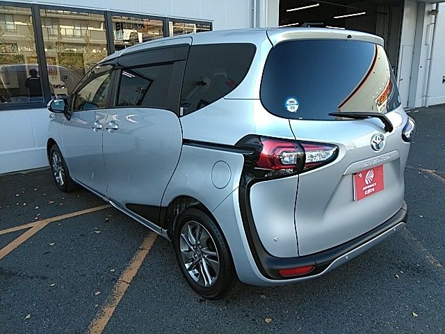 Toyota SIENTA 2019-11 194389-22