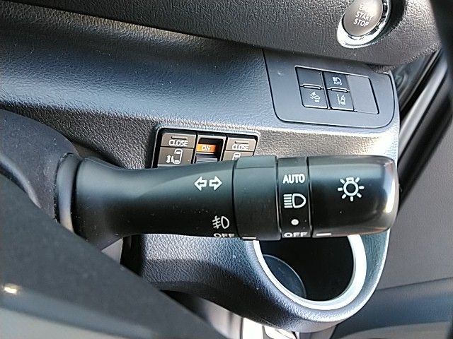 Toyota SIENTA 2019-11 194389-13