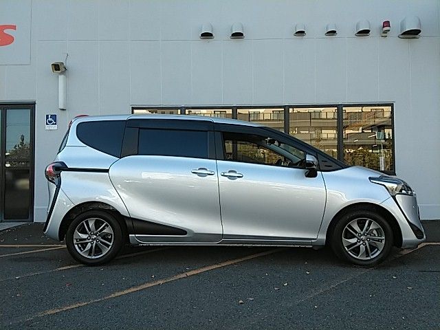Toyota SIENTA 2019-11 194389-15