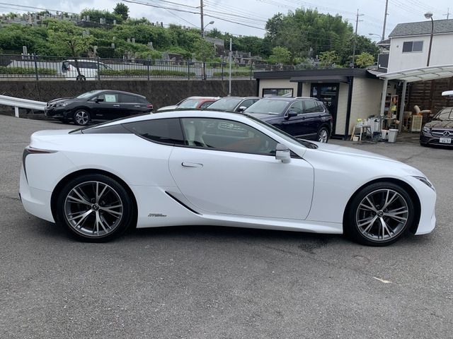 Lexus LC 2017-03 20250-5