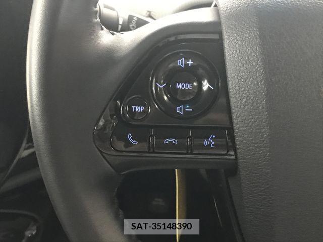 Toyota PRIUS 2019-05 322452-18