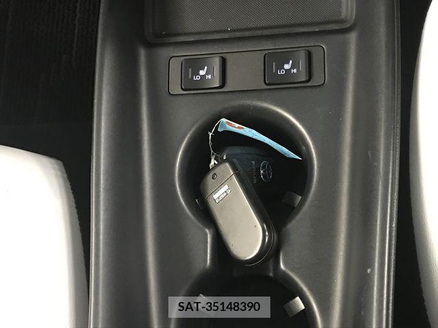 Toyota PRIUS 2019-05 322452-26