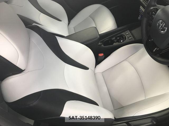 Toyota PRIUS 2019-05 322452-10
