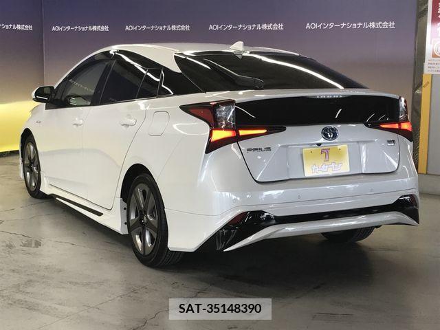 Toyota PRIUS 2019-05 322452-8