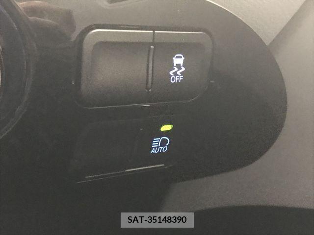 Toyota PRIUS 2019-05 322452-24