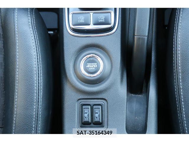 Mitsubishi OUTLANDER PHEV 2015-02 208666-13