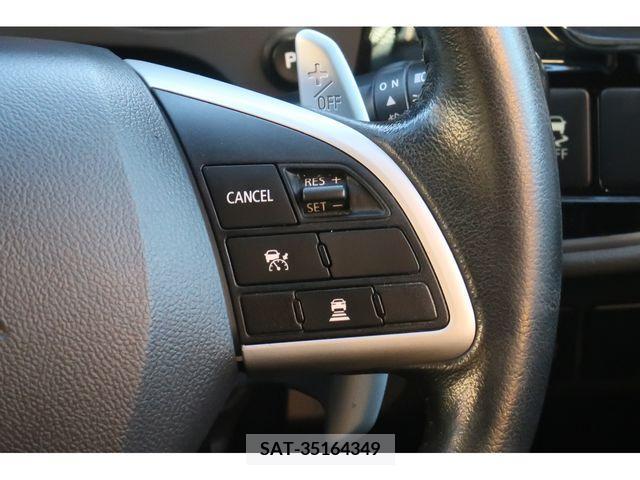 Mitsubishi OUTLANDER PHEV 2015-02 208666-18