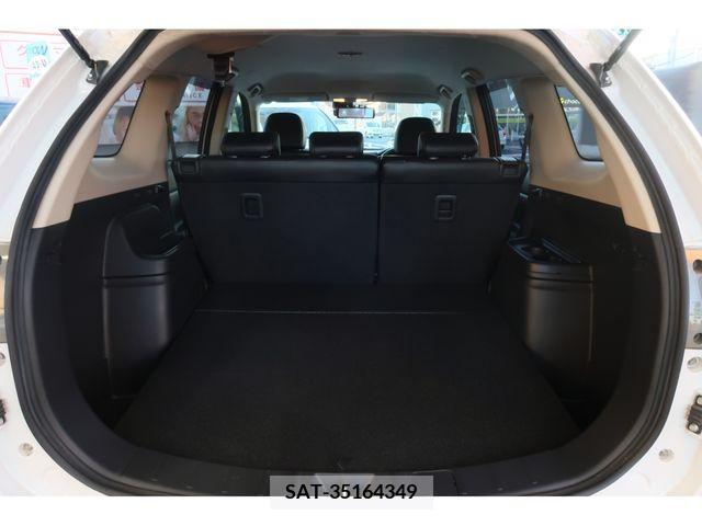 Mitsubishi OUTLANDER PHEV 2015-02 208666-28