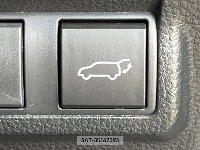 Toyota COROLLA CROSS 2023-03 295204-6