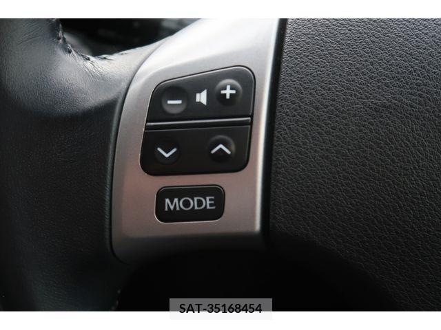 Lexus IS 2011-06 214219-13