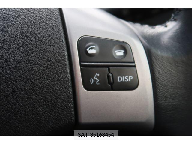 Lexus IS 2011-06 214219-14