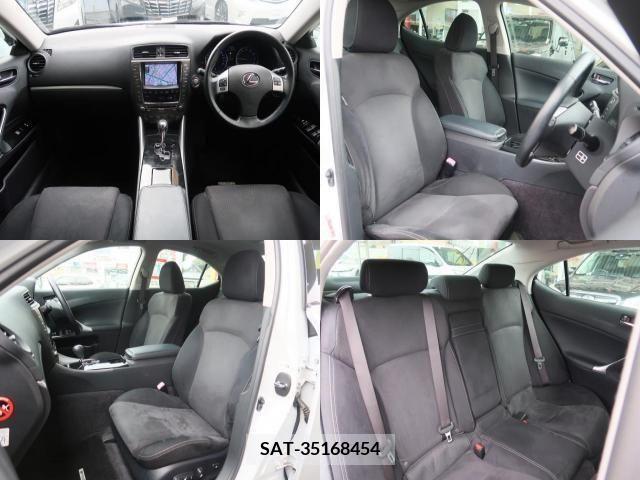Lexus IS 2011-06 214219-2