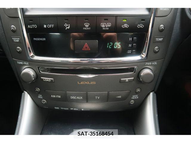 Lexus IS 2011-06 214219-8
