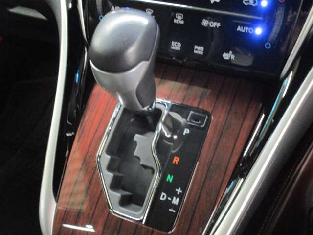 Toyota HARRIER 2015-11 5851-9